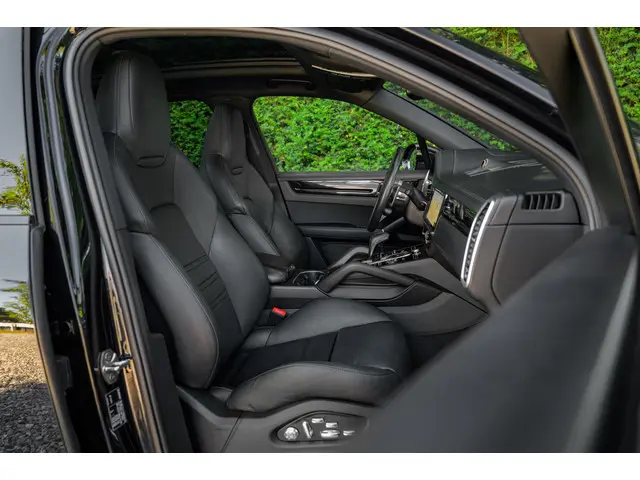 Porsche Cayenne E-Hybrid 2021 Hybride Benzine 9