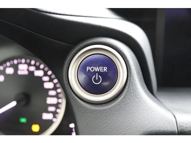 Lexus IS 300h Hybrid Business Line 2017 Hybride Benzine 41