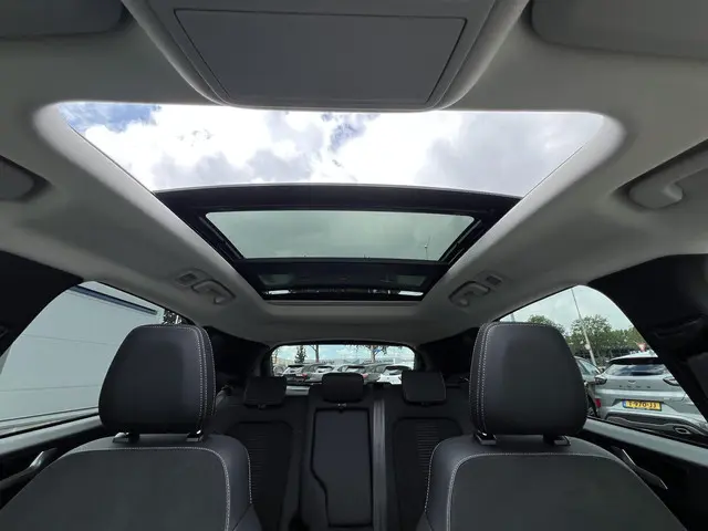 Ford Kuga 2.5 PHEV Active X 2024 Hybride Benzine 39