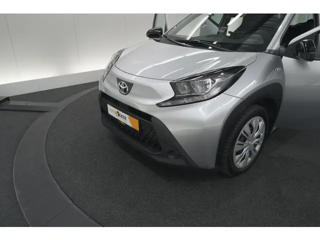 Toyota Aygo X 1.0 VVT-i MT Play 2023 Benzine 17