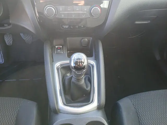Nissan QASHQAI 1.2 Visia Motor Schade!! 2014 Benzine 18