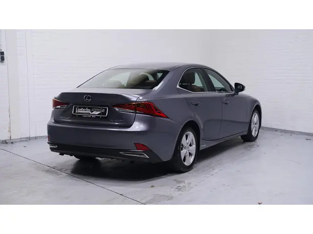Lexus IS 300h Hybrid 2020 Hybride Benzine 5