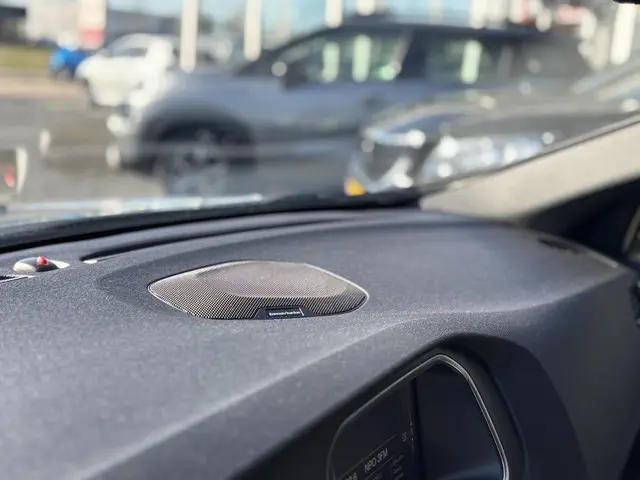 Volvo V40 1.5 T3 R-Design 2019 Benzine 13