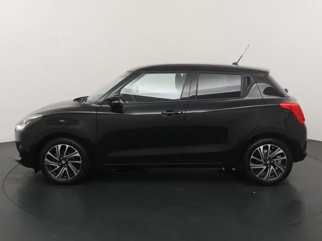 Suzuki Swift 1.2 Style Smart Hybrid 2023 Benzine 2