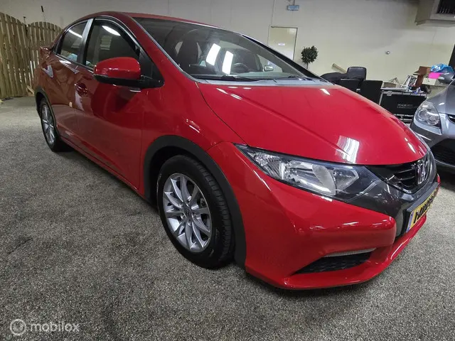 Honda Civic 1.4 S Navigatie Cruiss controle 2013 Benzine 2