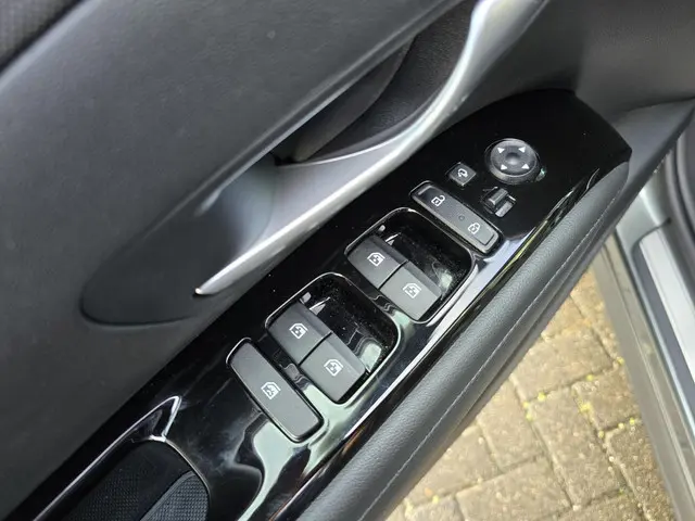 Hyundai Tucson 1.6 VERKOCHT 2023 Hybride Benzine 16