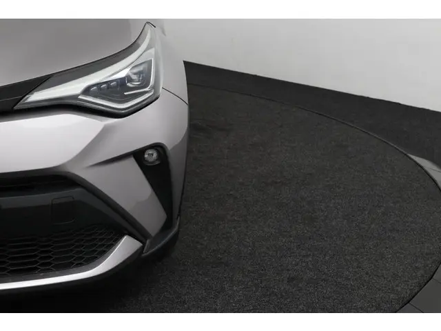 Toyota C-HR 2.0 Hybrid Executive 2021 Hybride Benzine 36