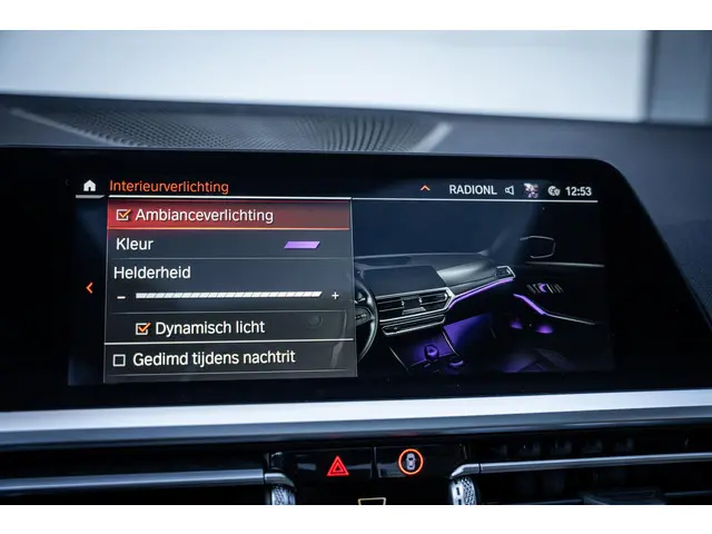 BMW 3 Serie 330i M-Sport 2019 Benzine 30