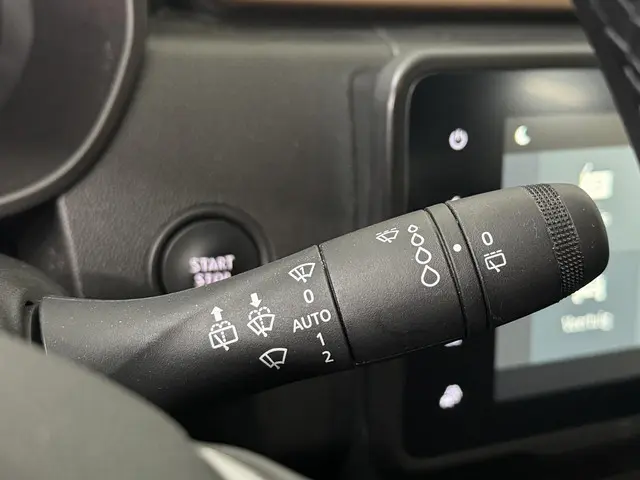 Dacia Duster 1.3 TCe 150 Journey 2023 Benzine 23