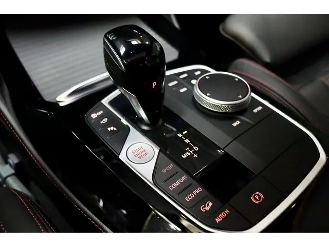 BMW X4 xDrive20i High Ex M Sport|FROZEN BL 2022 Benzine 26