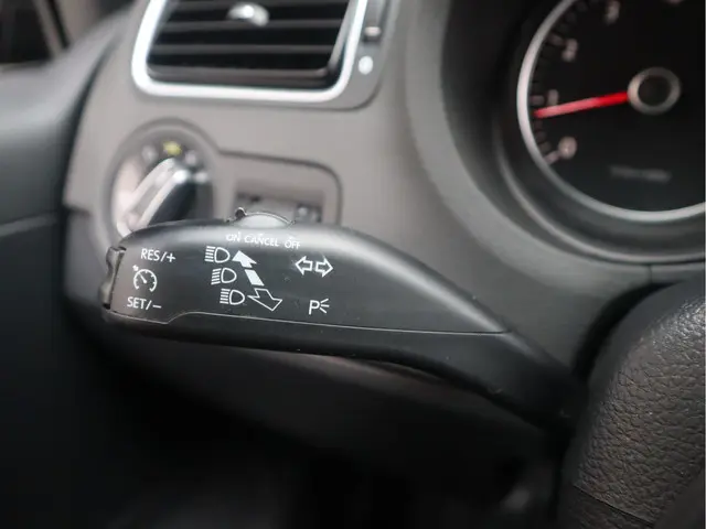 Volkswagen Polo 1.2 TSI Highline 2013 Benzine 23