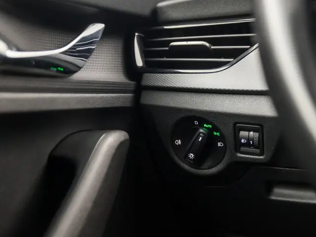 Škoda Kamiq 1.0 TSI Sport 2020 Benzine 22