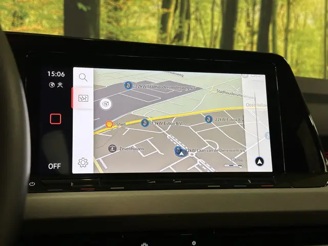 Volkswagen Golf 1.0 TSI Life 2022 Benzine 17