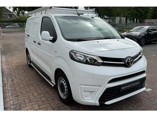Toyota ProAce Compact 1.6 D-4D Cool Comfort 2019 Diesel 11