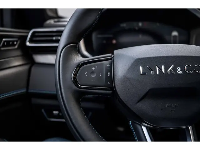 Lynk & Co 01 1.5|Pano|Car Play|360 Cam| 2023 Hybride Benzine 18