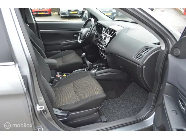 Mitsubishi ASX 1.6 Cleartec Invite+ 2014 Benzine 12