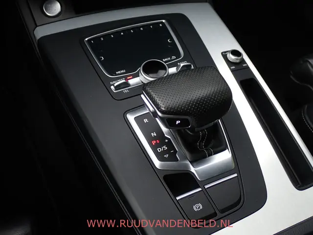 Audi Q5 3.0TDI QUATTRO 2018 Diesel 15