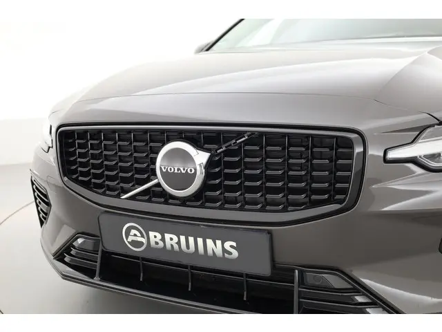Volvo V60 T6 Recharge Plus Dark 2023 Hybride Benzine 33