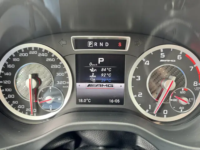 Mercedes-Benz A-Klasse AMG 45 4MATIC 2013 Benzine 30