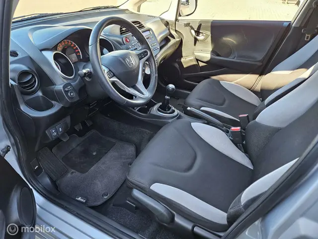 Honda Jazz 1.4 Si Sport zeer nette Auto!! 2014 Benzine 9