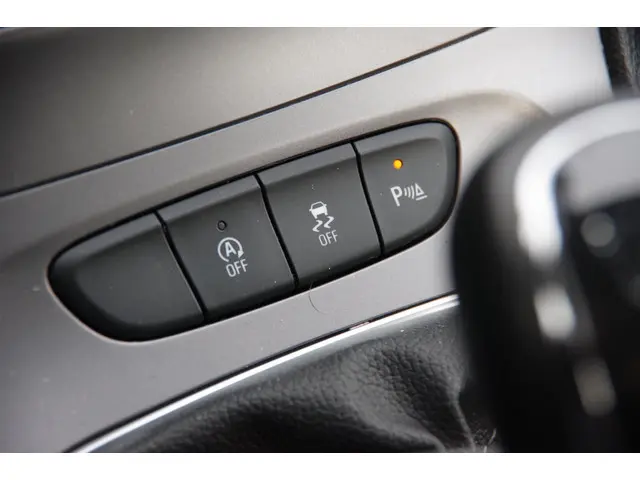 Opel Astra Sports Tourer 1.2 Edition 2020 2020 Benzine 12