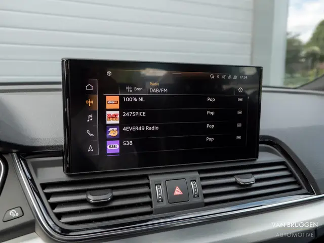 Audi Q5 50 TFSI e S-Line 2021 Hybride Benzine 35