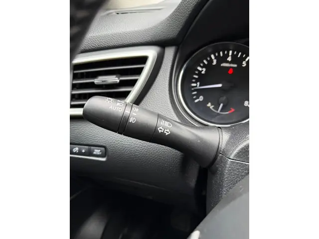 Nissan QASHQAI 1.2 Tekna Automaat 2015 Benzine 49