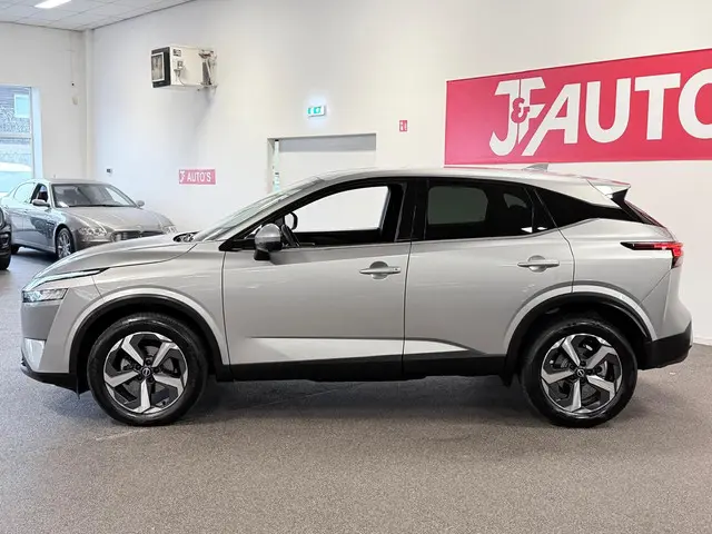 Nissan QASHQAI 1.3 MHEV Xtronic 2024 Benzine 2