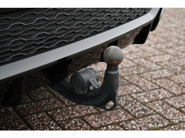 Audi RSQ8 4.0 TFSI quattro 810pk 2022 Benzine 12