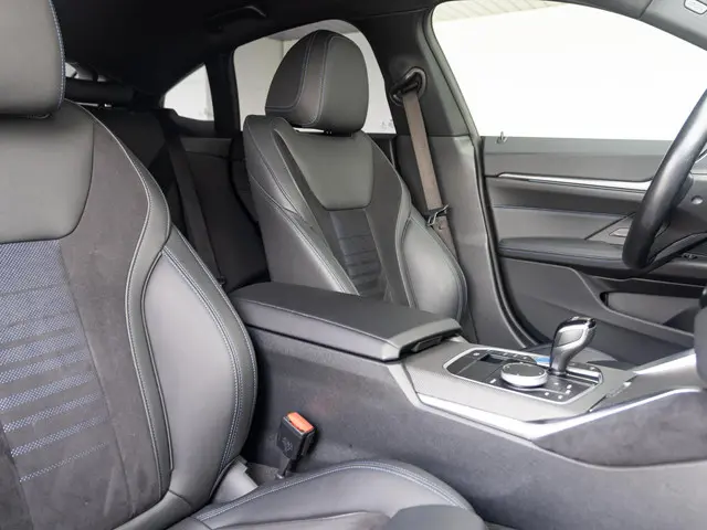 BMW i4 eDrive40 2022 Elektrisch 10