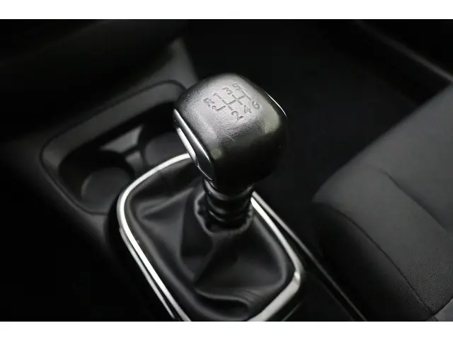 Citroën C4 Cactus 1.2 PureTech Shine 2019 Benzine 25