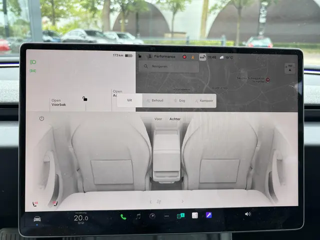 Tesla Model 3 RWD 60 kWh 2024 Elektrisch 22