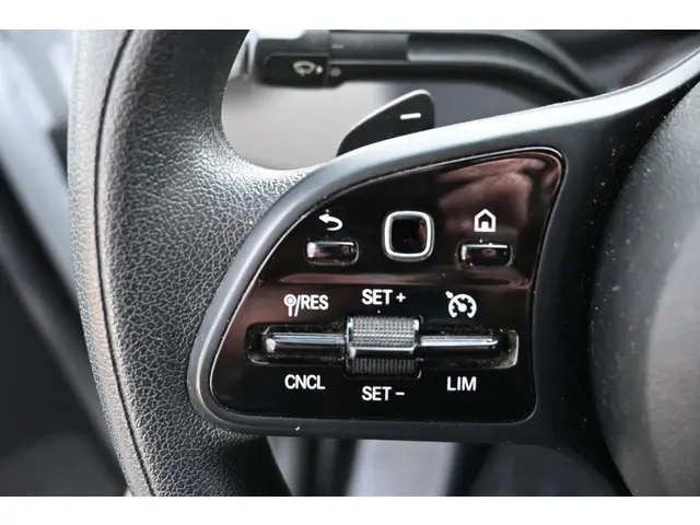 Mercedes-Benz Sprinter 317 CDI L2H2 2023 Diesel 15