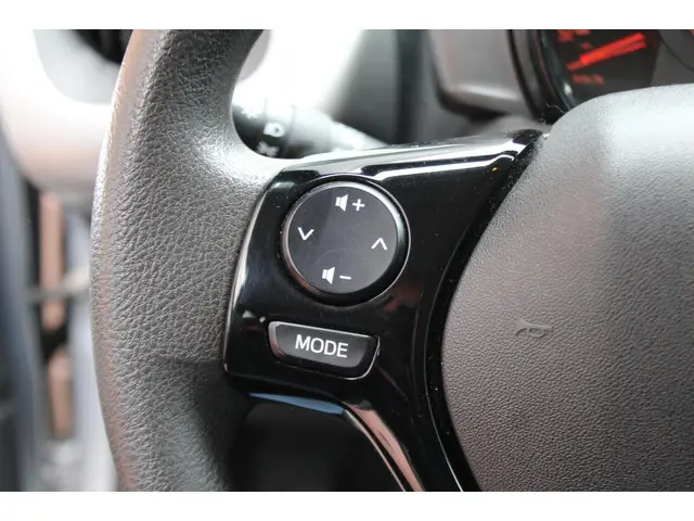 Peugeot 108 1.0 e-VTi Active 2015 Benzine 20