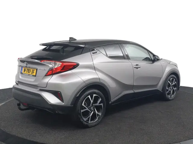 Toyota C-HR 1.8 Hybrid Active 2019 Hybride Benzine 2
