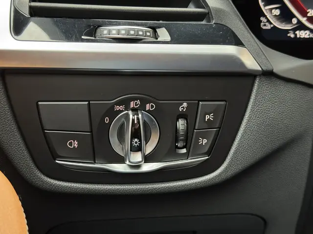 BMW iX3 High Executive 80 kWh 2021 Elektrisch 33