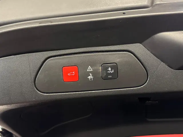 Opel Grandland X 1.2 Turbo Ultimate 2018 Benzine 16