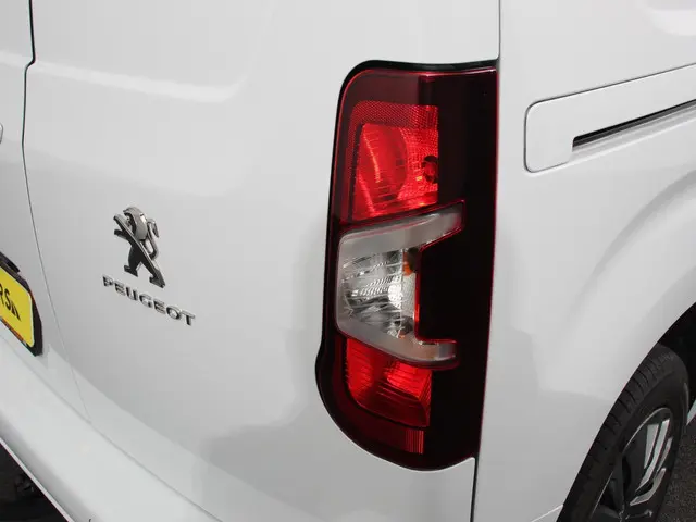 Peugeot Partner 1.5 BlueHDi 100 S&S L1 2024 Diesel 32