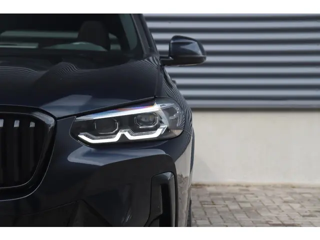 BMW X3 xDrive20i 2023 Benzine 44