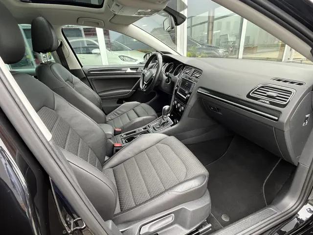 Volkswagen Golf 1.2 TSI Business Edition 2015 Benzine 25