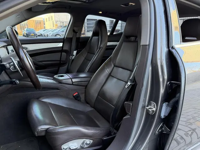 Porsche Panamera Sport Turismo 3.0 4 2013 Benzine 9