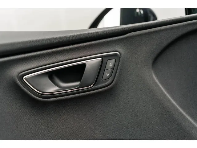 SEAT Leon 1.5 TSI FR NAP DSG Beats Pano ACC 2020 Benzine 61