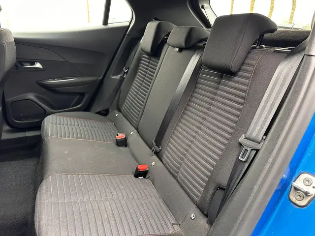 Peugeot e-2008 EV Active Pack 50 kWh 2021 Elektrisch 10