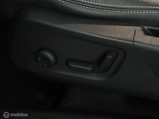 Volvo XC40 2.0 T5 AWD R-Design 2018 Benzine 52