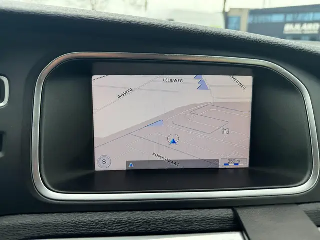 Volvo V40 1.6 T3 Momentum 2013 Benzine 12