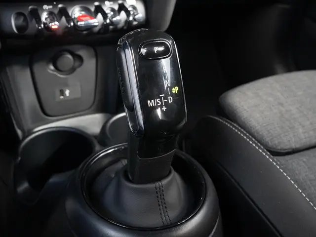 MINI 3-Deurs Cooper Aut. 2023 Benzine 12