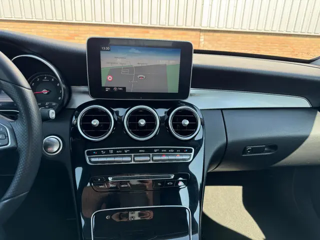Mercedes-Benz C-Klasse 200 Ambition 2.0 2015 Benzine 17