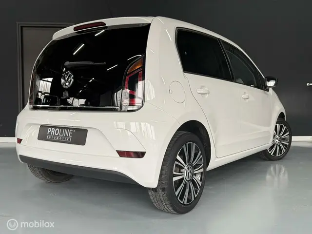 Volkswagen up! 1.0 BMT high up! 2019 Benzine 7