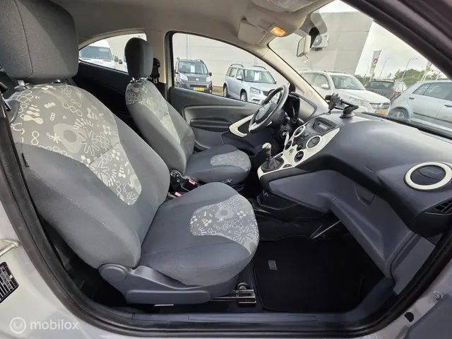Ford Ka 1.2 Style start/stop AC/Dealer ond 2014 Benzine 12