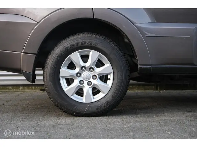 Mitsubishi Pajero 3.2 DI-D Instyle 2013 Diesel 19